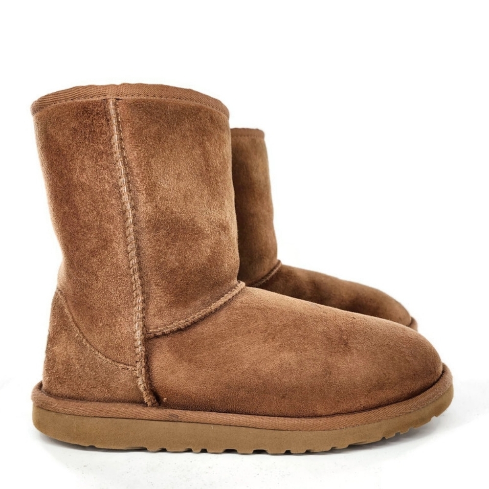 UGG Australia Classic Short Chestnut Tan Sheepskin Shearling Lined Pull-On Boots - Picture 3 of 13